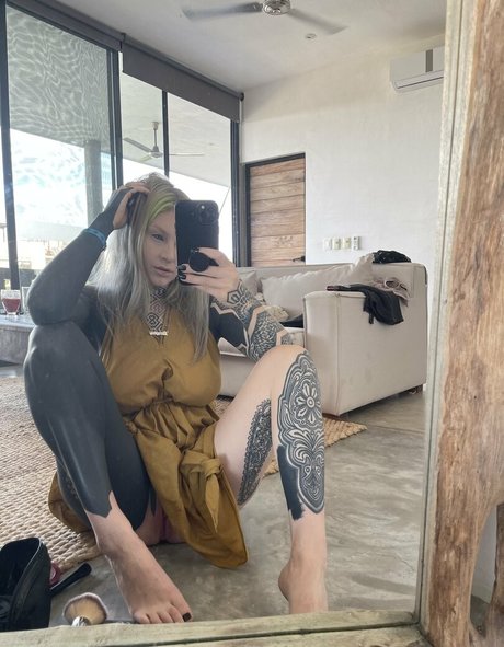 droptopsavage pornstar high quality pictures