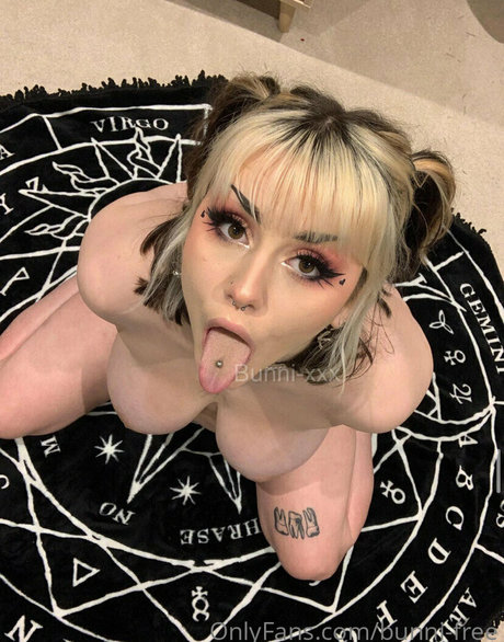 bunni free pornstar image