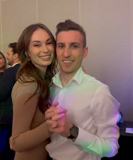 Logan Fabbro model pornographic image