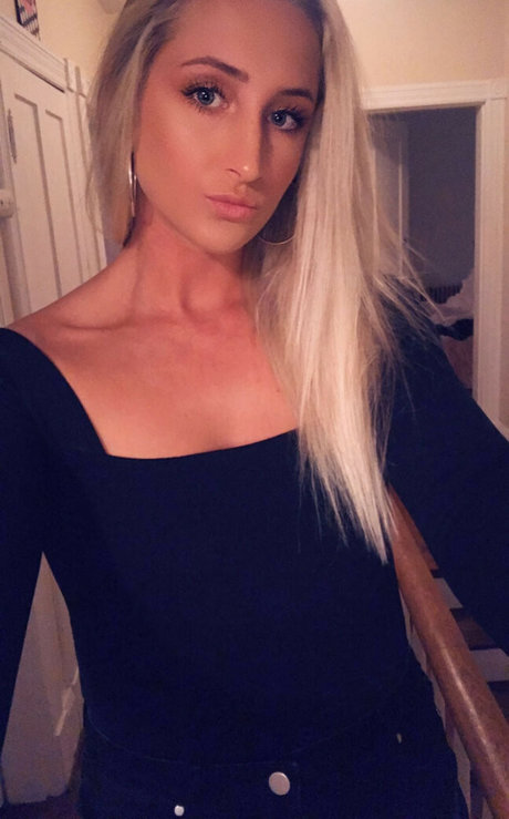 Sarah Shubert model xxx pics