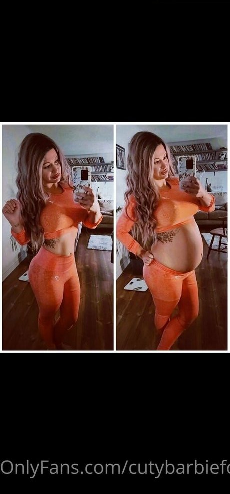 cutybarby pornographic star pic