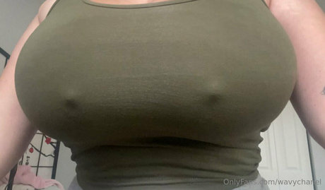 wavychanel exclusive star img