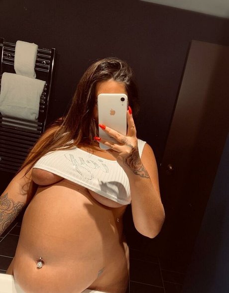 Goddess Shar sexy pornstar images