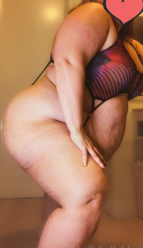 kellybellybbw erotic model pic