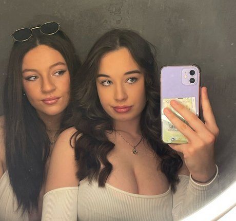 Anna Langley model nice image