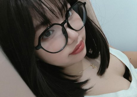 Mizaki Levi free pornstar archive