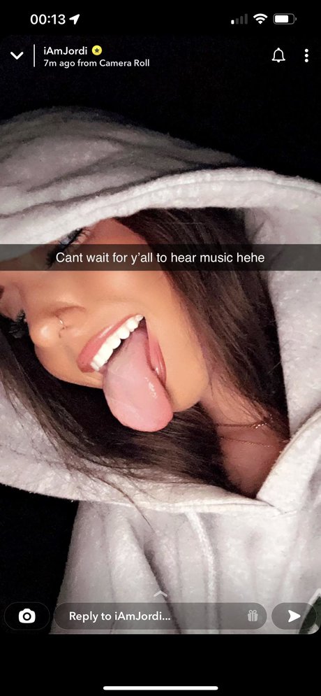 chubby latina teen onlyfans nude img