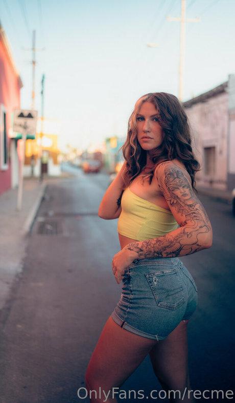 Recme pretty model photo