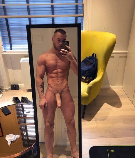 mickfitness_ erotic pornstar img