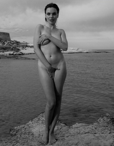 Martina Cariddi star nudes images