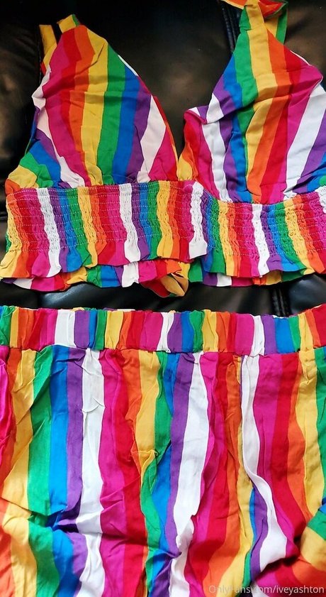 ashtonivey nudes star img