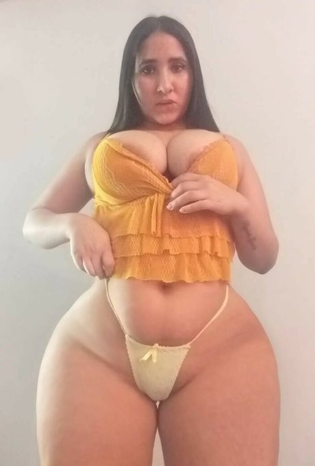 Carmen Cuevas model top galleries