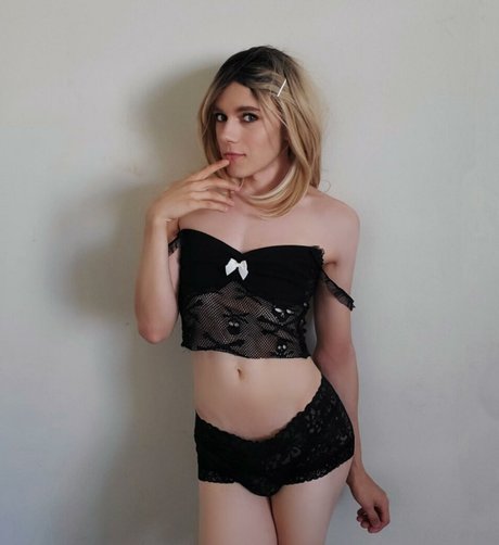 Summerhorrorparty pornstar nude image