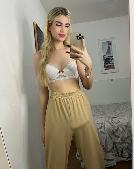 Valentinasz sex model image