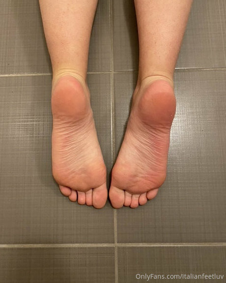 italianfeetluv nice actress photos