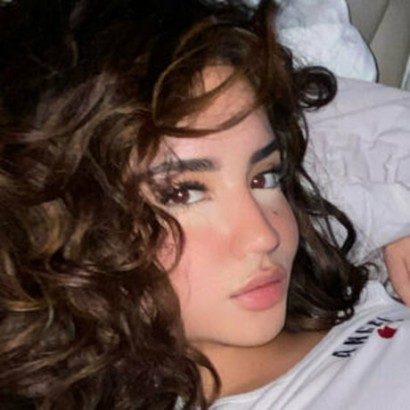 genaaatg model top image