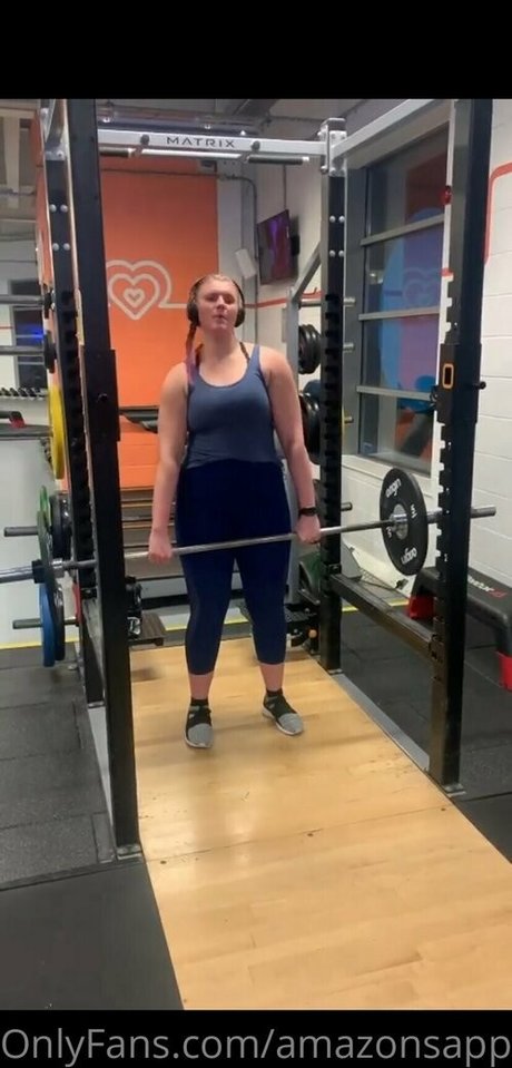 amazonsapphirestone pornographic model image