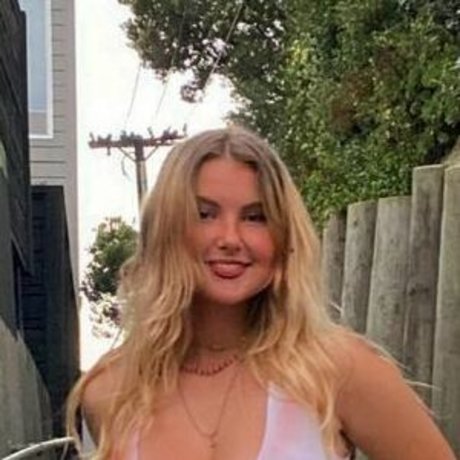 chlobailley model hot archive