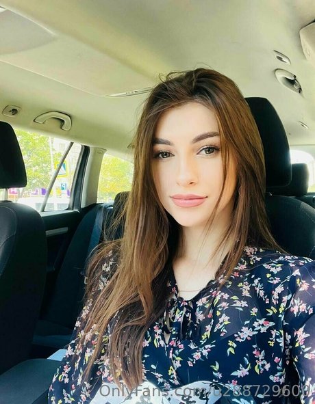 annie minor perfect actress img