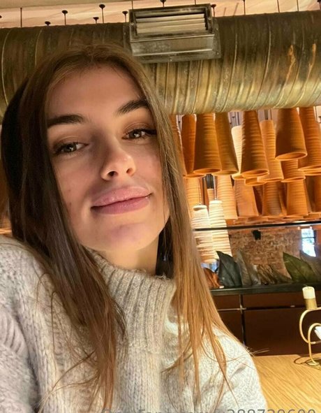 annie minor star adult image