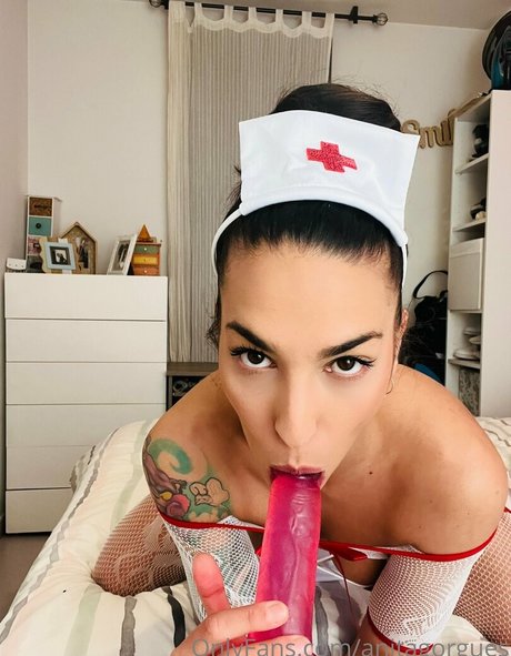 anitagorgues art model pics