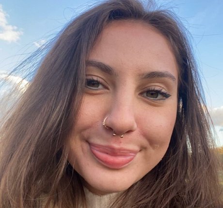 Kaelyn Myers pornstar erotic images