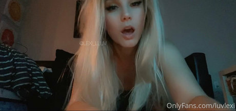 luvlexi xxx model pic