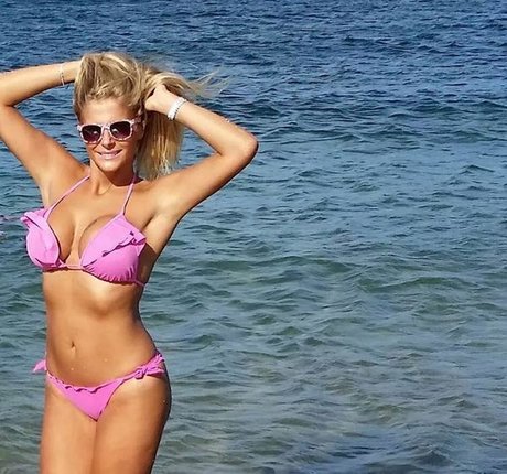 big tits cougar onlyfans free xxx gallery