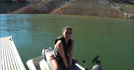 Thatchickparker model naked pic