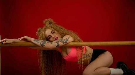 yanafoxy free star porn photo