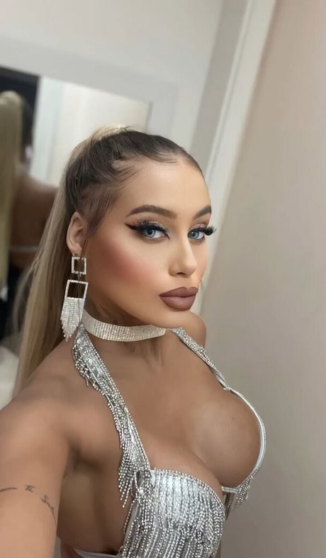 Ca Foshecato exclusive pornstar images