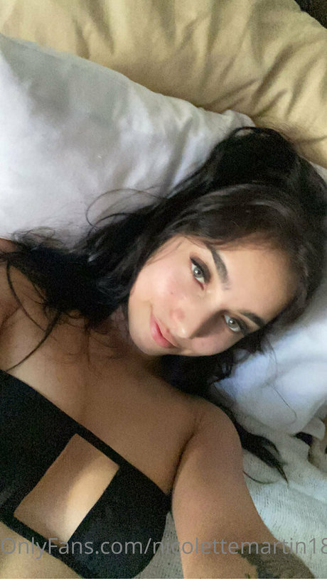 Lilibaby18 sexy model image