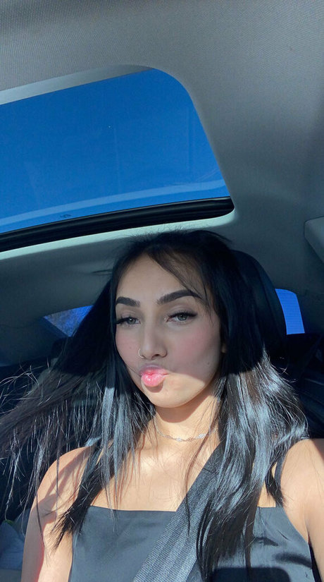 Lilibaby18 star exclusive image