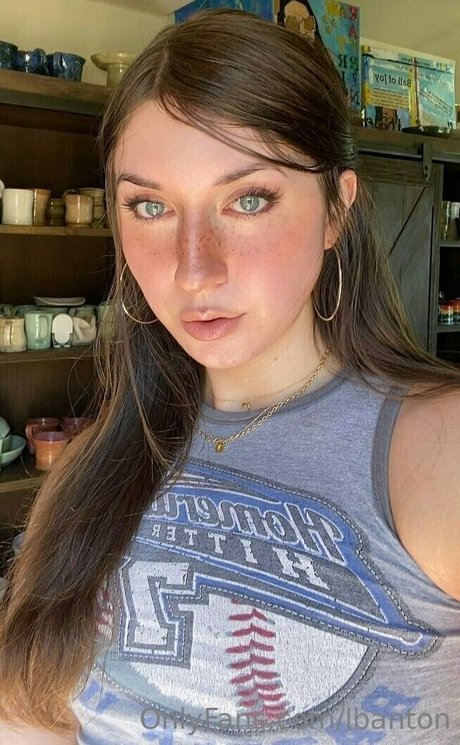 LBanton star free photo