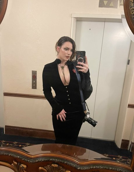 RipMika beautiful pornstar pictures