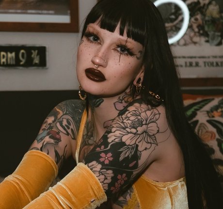 Hvileyrose model pornographic pics