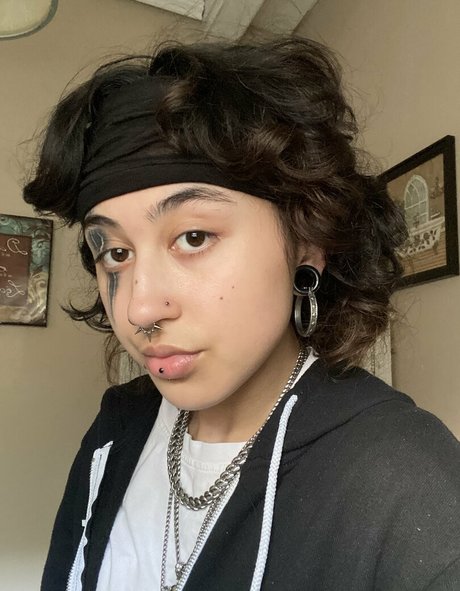 Suedmza pornstar hot photos