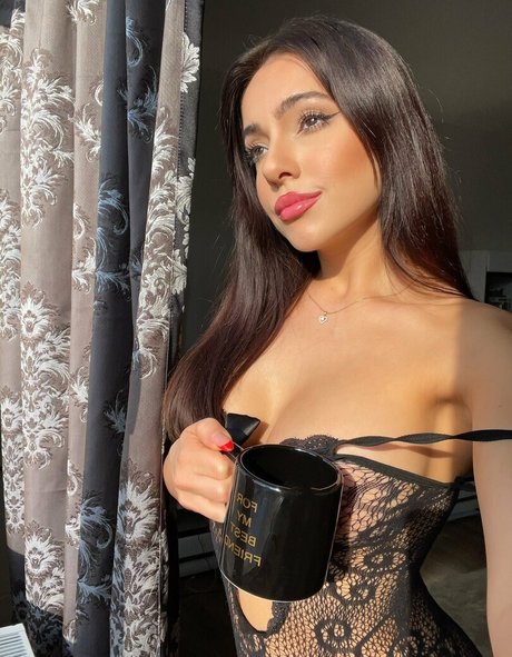 Rileysim88 exclusive actress galleries