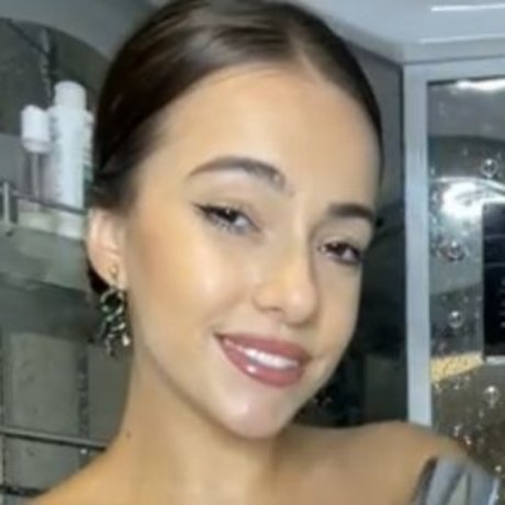 Rileysim88 pretty pornstar img