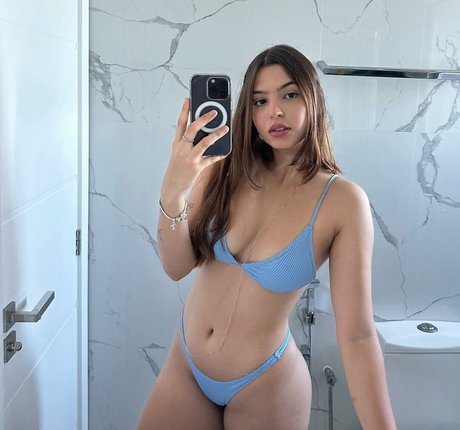 Clarissa Pavie art actress photo