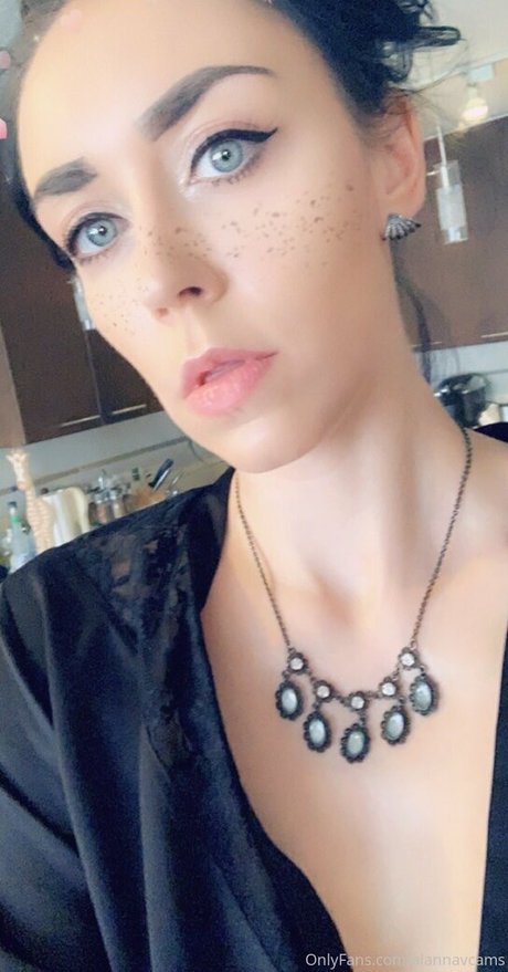 alannavfree pornstar top picture