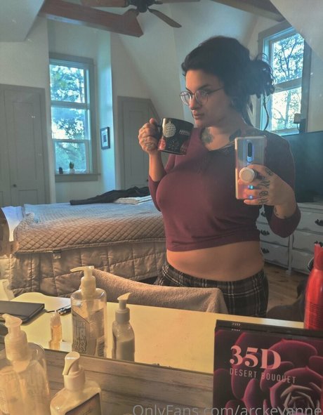 arckeyanne pornstar pretty photos