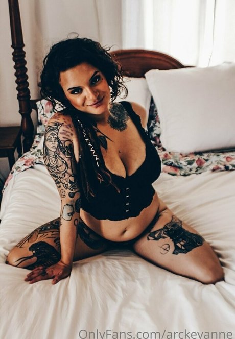 arckeyanne star free images