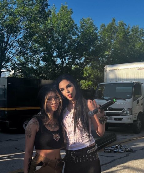 Mikah Tia pornstar naked images