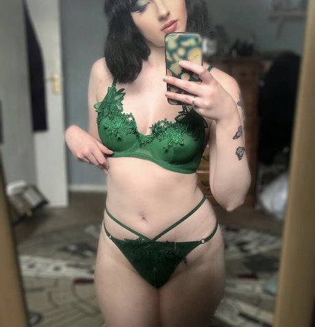 Femmeren perfect model pic