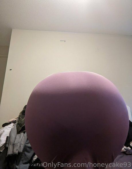 honeycake93 erotic model photos