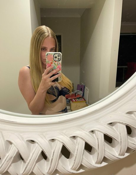 Stephanie Miller nude pornstar archive