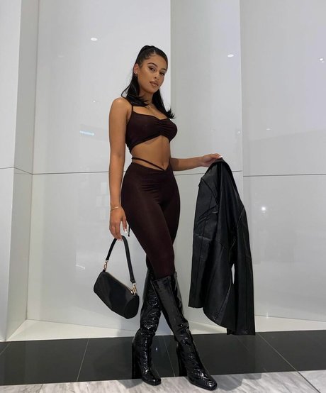 Flor De La Rosa perfect actress gallery