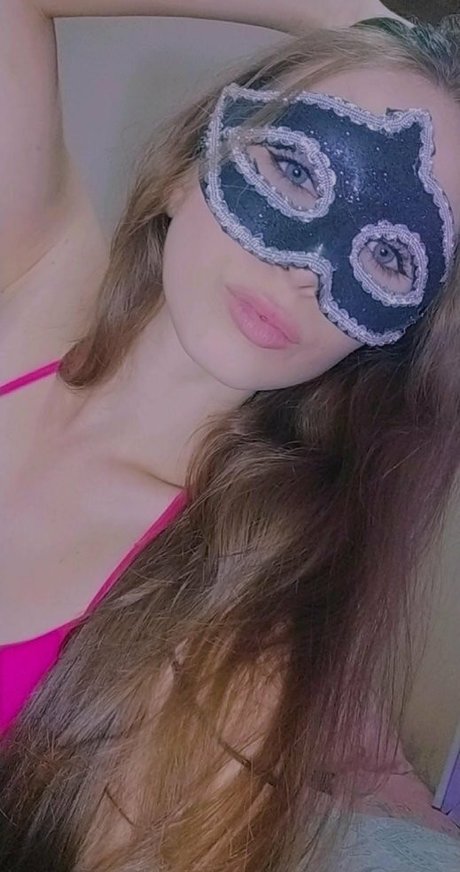 Gabi Mendes actress photos