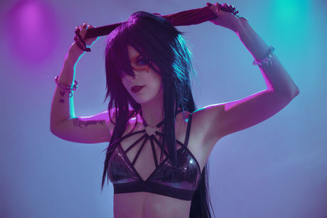 Bloodraven model erotic photo